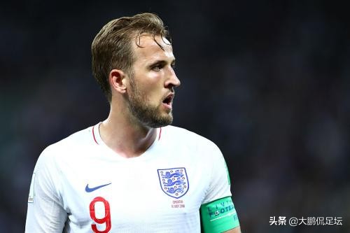 巴萨动荡期的英雄，当今足坛完美的9号球员，快乐足球群史诗会员