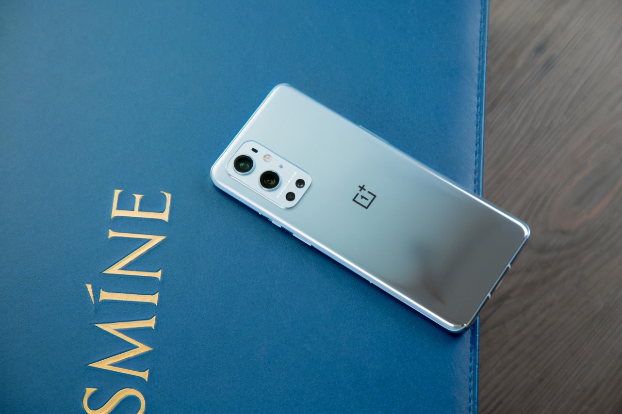 几乎没有短板的四款高端旗舰,2022公认“无短板”的6款手机