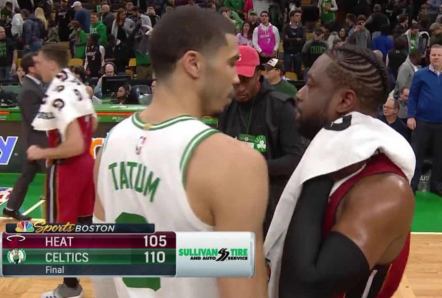 真不愿意和韦德交换球衣？欧文赛后早已离场，韦德看起来挺失望