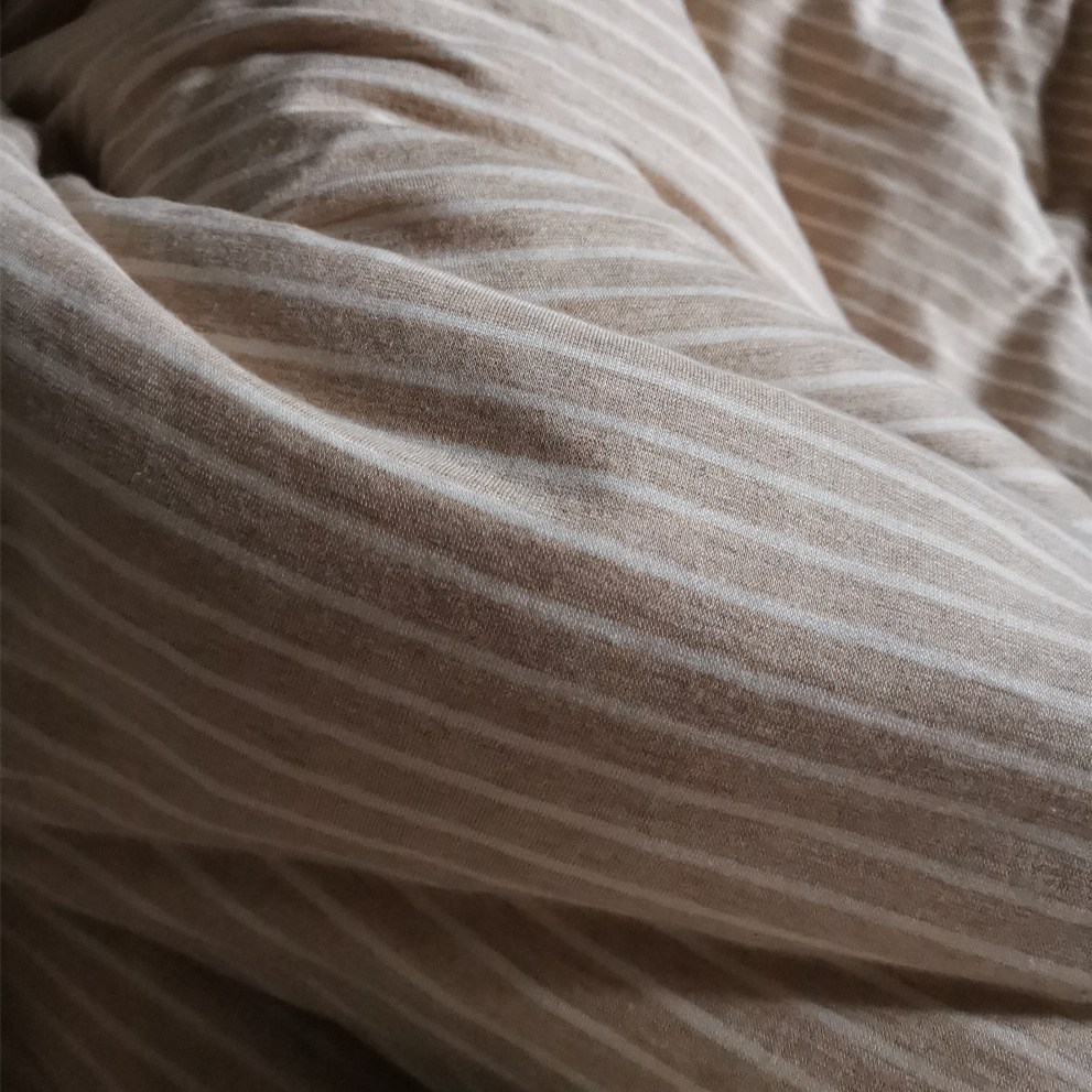 屋里毛毛灰尘很多怎么处理,为什么屋子里灰尘毛絮多