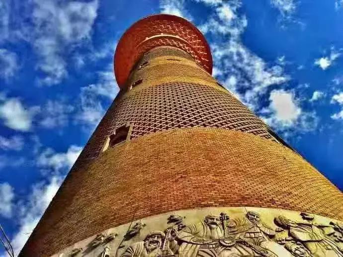 这条路上的团结花为何开得如此“靓”