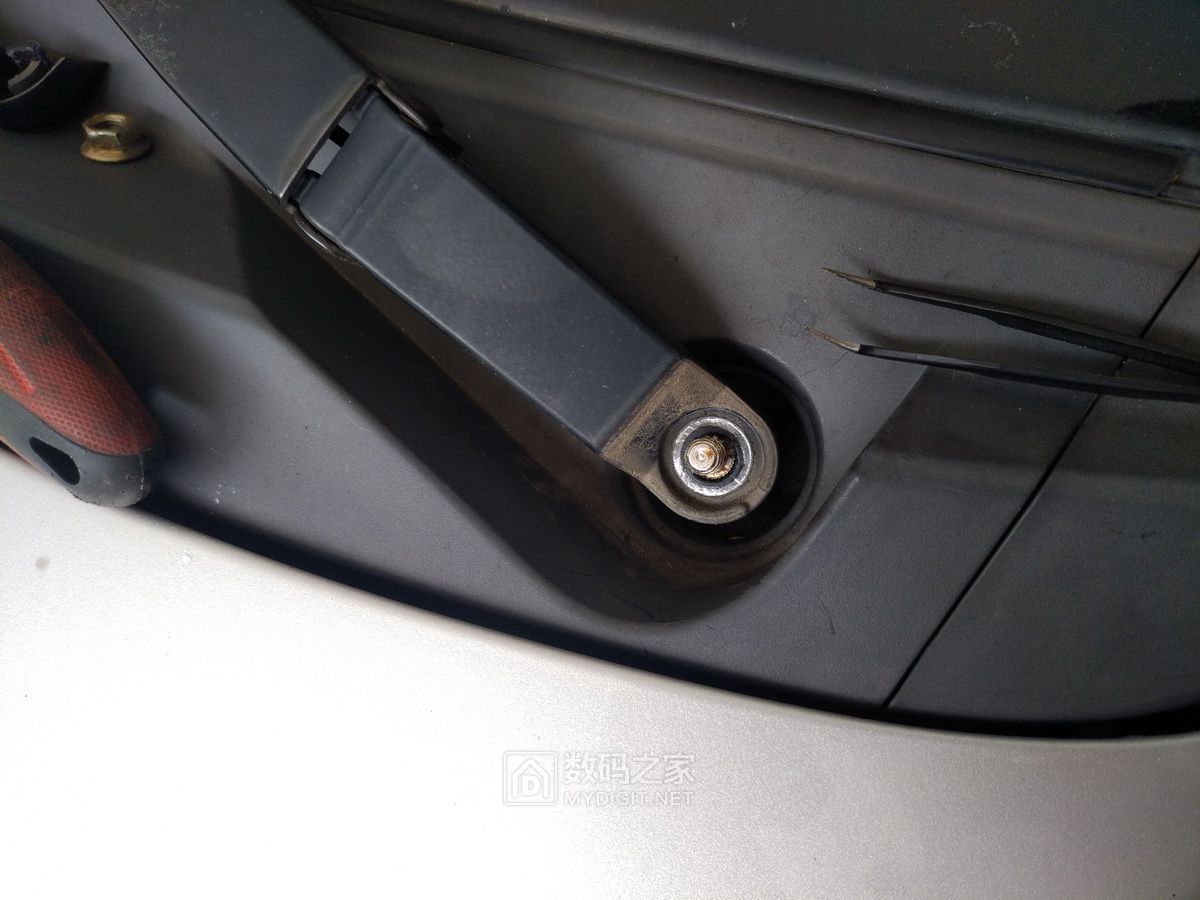 长城c30雨刮器维修视频,长城c30雨刷连杆怎么修