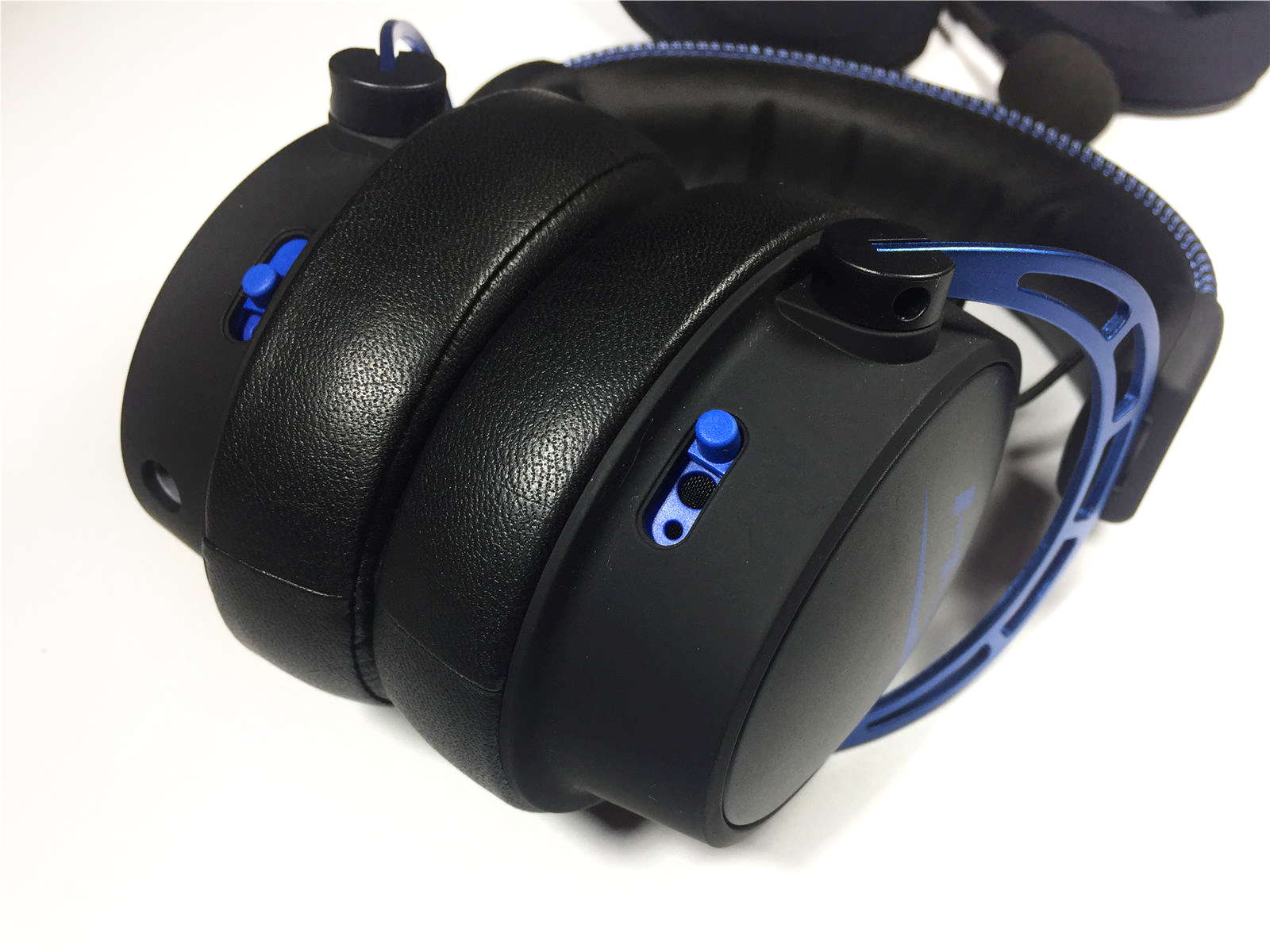 hyperx阿尔法无线版游戏耳机,开箱hyperxcloudalpha电竞耳机