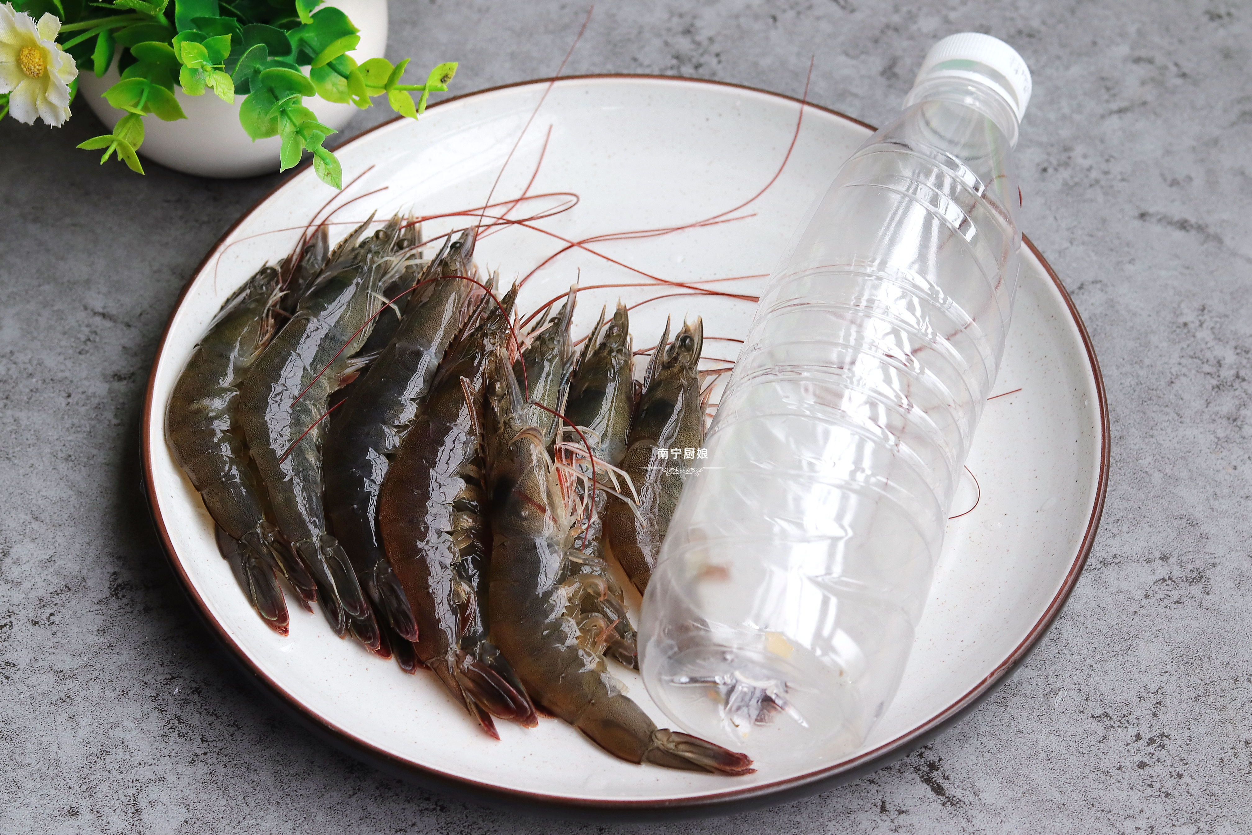 鲜虾怎么做才能保鲜时间长,鲜虾保存方法