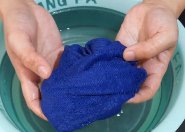 回南天发霉衣物除霉小妙招,回南天羽绒服起霉点怎么办