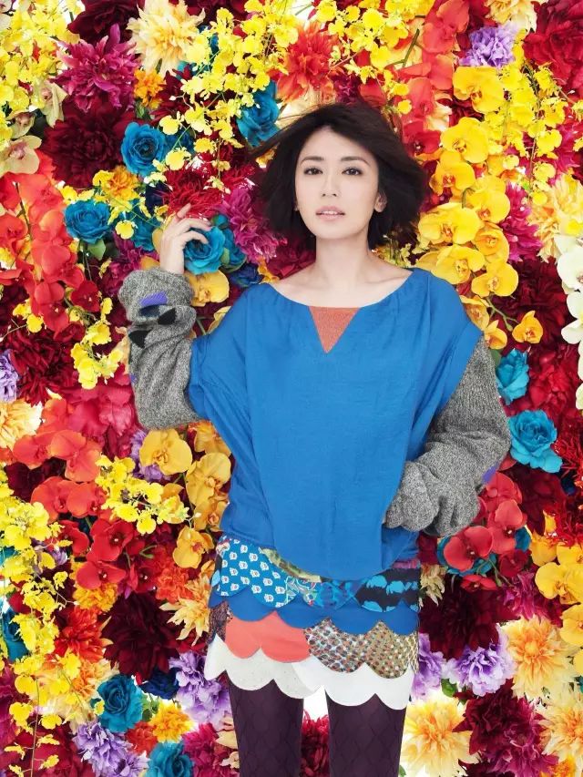 中国人只会跟风买名牌？80后女孩用旧衣改造成潮牌，燃炸上海滩