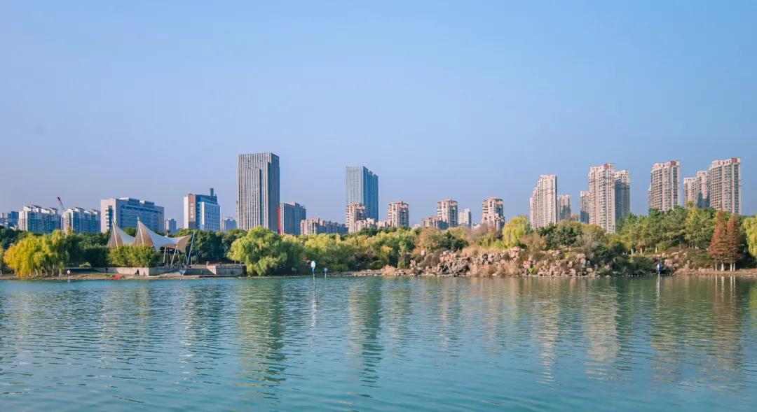 合肥市政务区的天鹅湖介绍,合肥天鹅湖设计