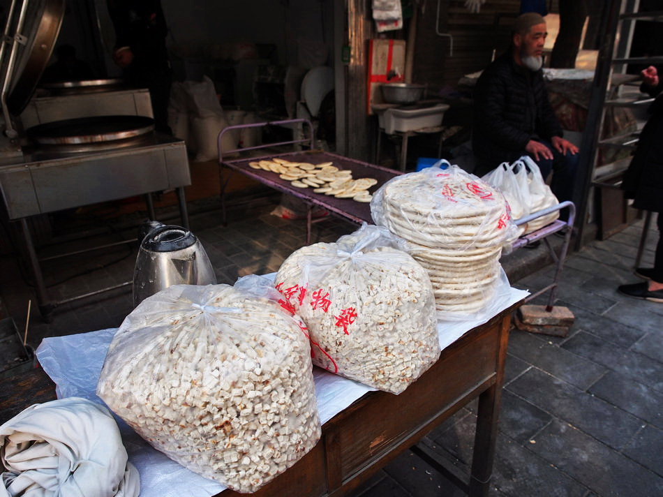西安哪个回民街值得去,一条街可以代表西安吗