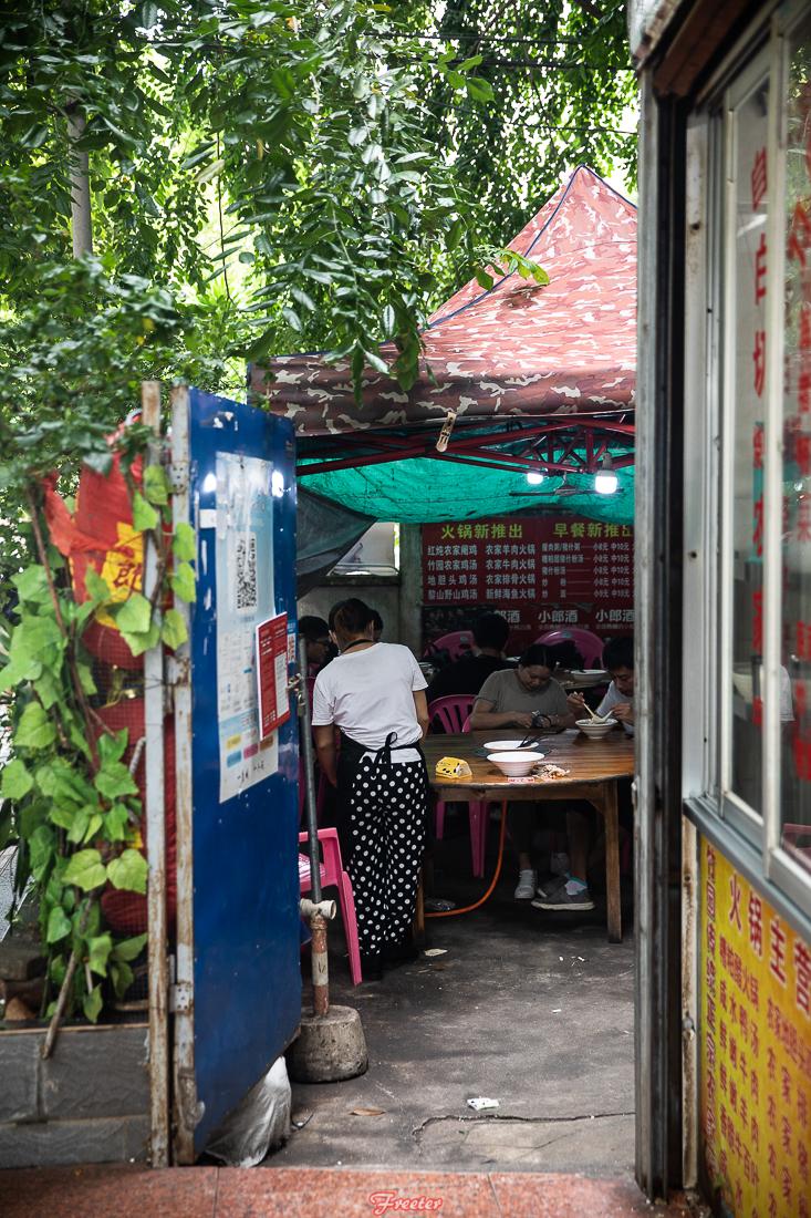 默默无闻12年的大排档，竟凭一碗“糟粕醋伊面汤”出圈？