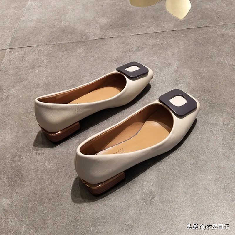最新流行减龄时尚百搭平底软底鞋,新款浅口鞋休闲鞋