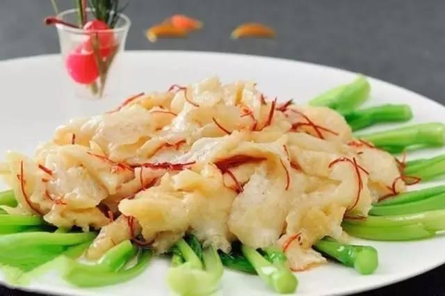 辣白菜炒五花肉虾拌米饭,酸辣椒炒韭菜虾