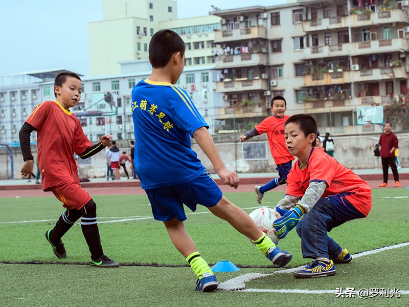奔跑吧第二季足球少年,奔跑吧足球小将视频讲解