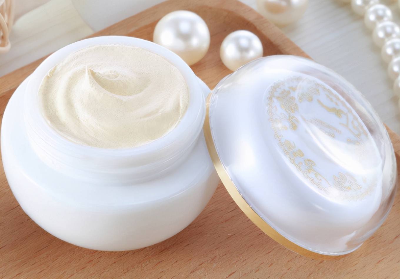 想要修护抗老的大牌面霜,想要祛黄保湿的面霜