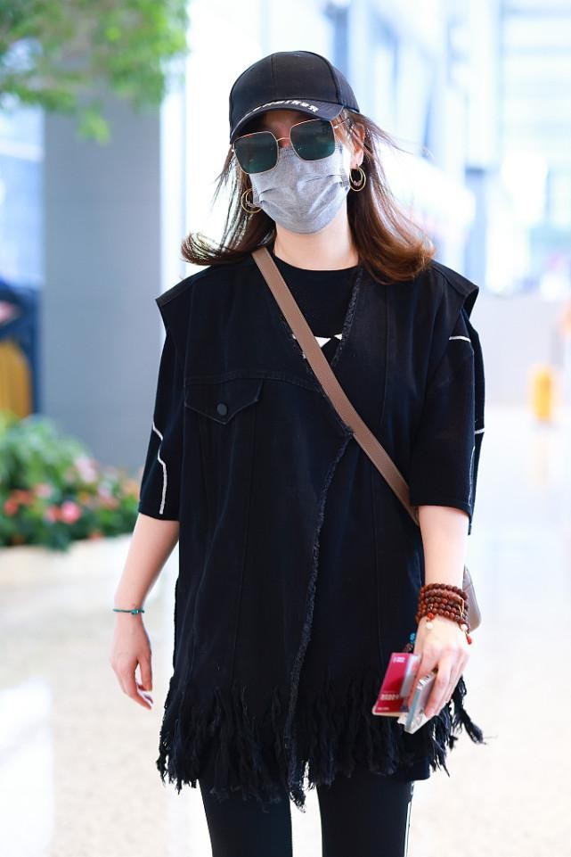 薛佳凝减龄穿搭,薛佳凝穿藏服