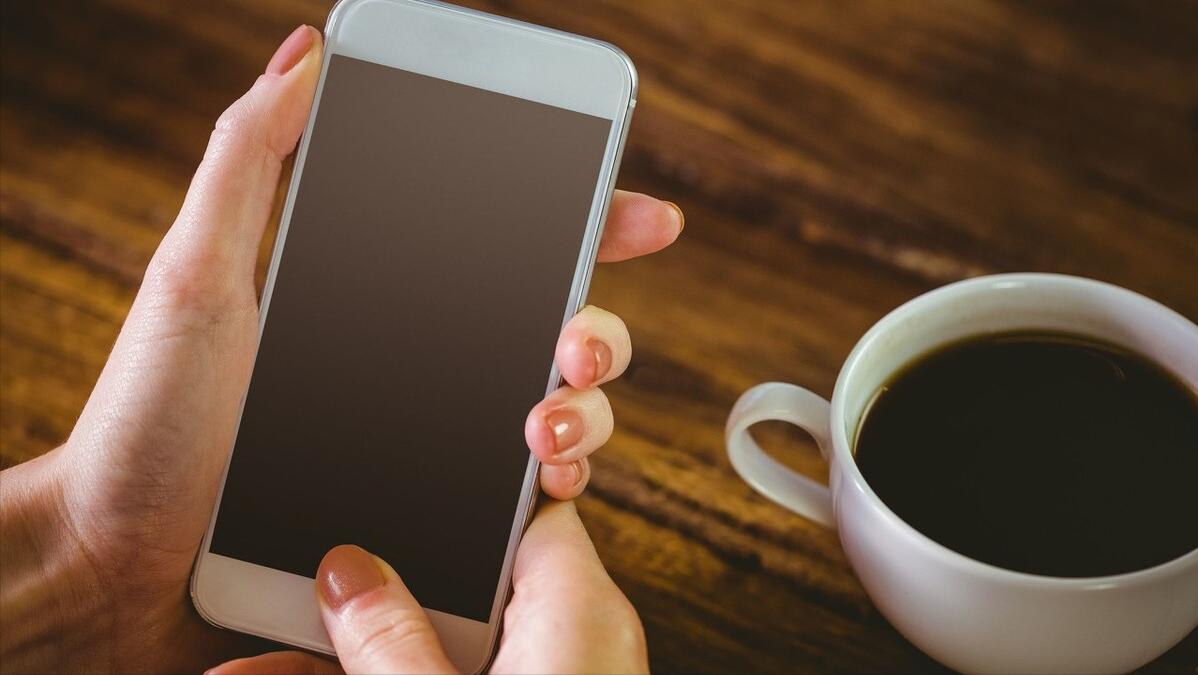 考研总想玩手机怎么办,考研备考期间老是想看手机怎么办