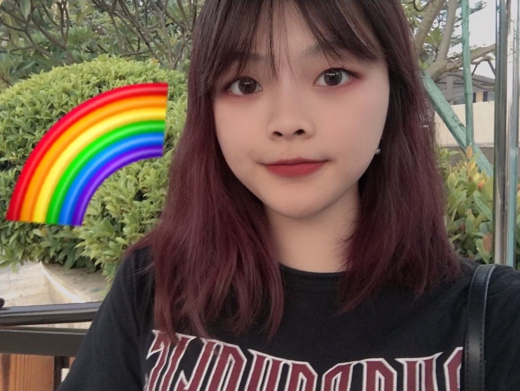 哪款散粉比较好用不脱妆女生用的,新手平价散粉推荐哪款最好看