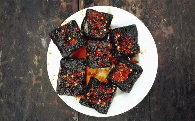 长沙最好的臭豆腐生胚多少钱一箱,长沙最出名的臭豆腐是哪家