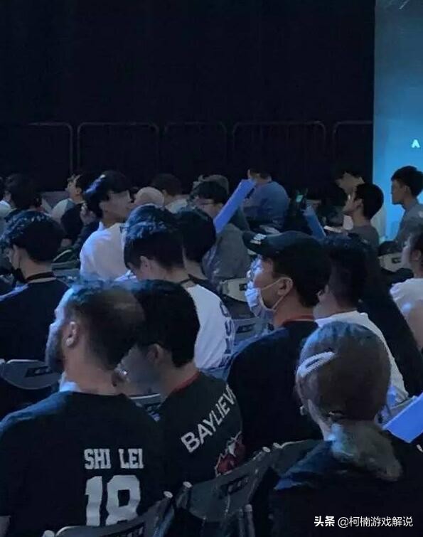 英雄联盟：和平分手一星期，输掉比赛才3天，宁王公布新恋情！