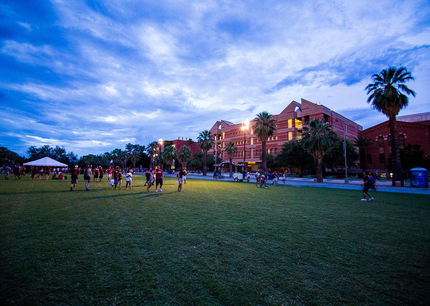 亚利桑那大学怎么样排名专业学校环境好不好