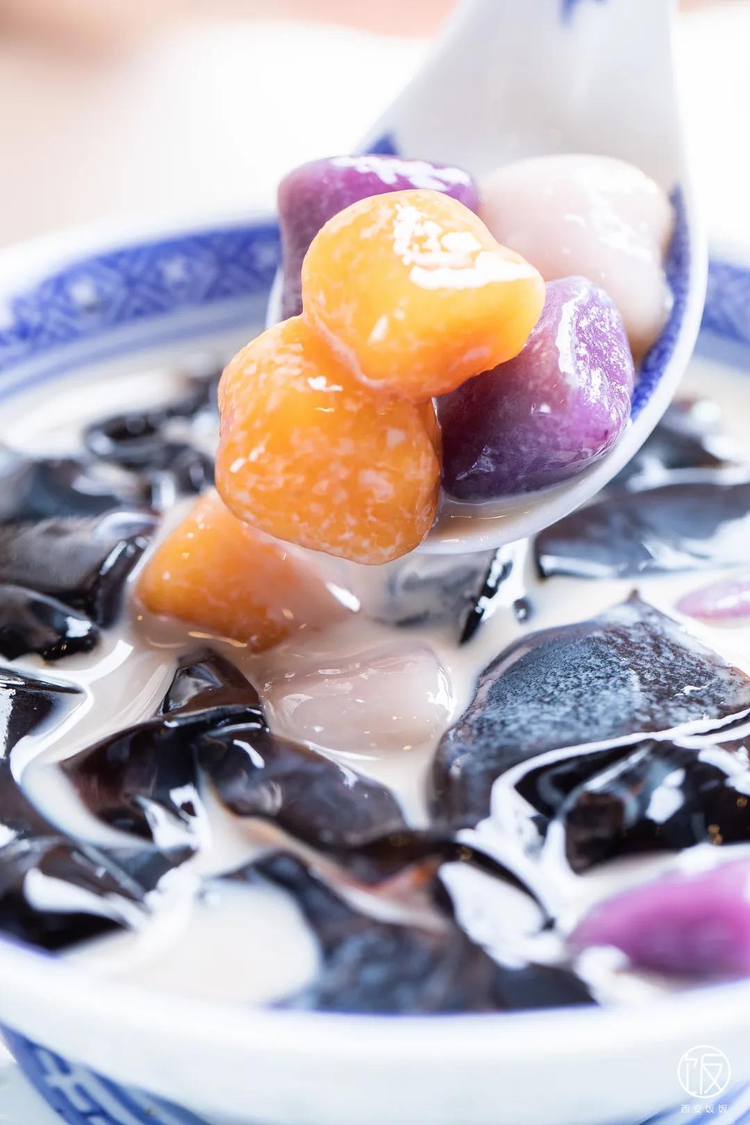 10元1碗的甜蜜暴击，这家广式糖水我能换着花样吃一年