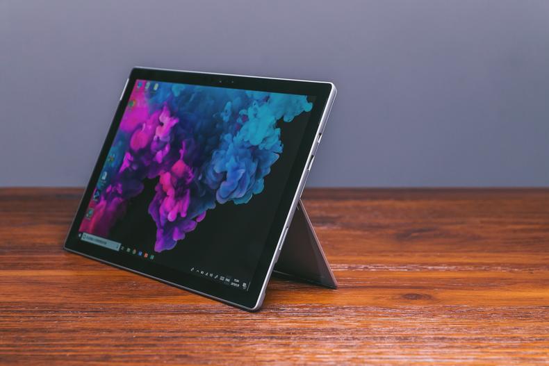 surfacepro和笔记本对比评测,macbookairm2和surfacepro9对比