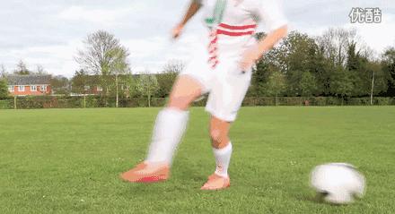 c罗和中国c罗踩单车,足球教学花式颠球c罗