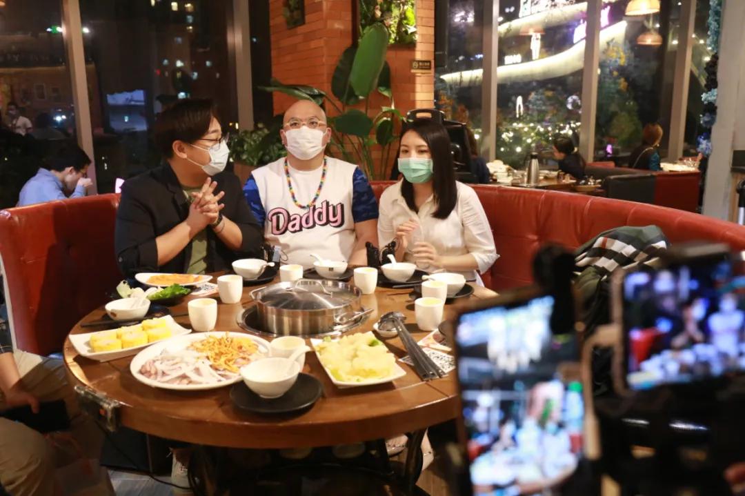 《喺咪松D先》加餐版！携手大旧Bob，带你周末哨街叉叉电~