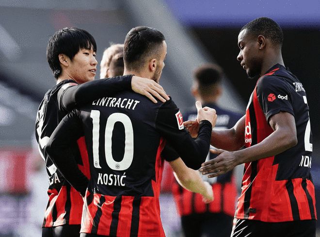 鏃ユ湰瓒崇悆宕涜捣闈犺皝,鏃ユ湰瓒崇悆鐨勫礇璧烽潬闈掕