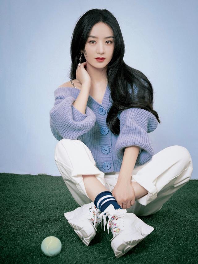 赵丽颖李佳琦最新视频,赵丽颖李佳琦直播穿礼服