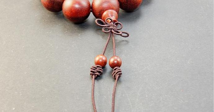 佛珠手链三通穿法及吉祥结编法,橡皮筋佛珠三通的穿法慢步骤