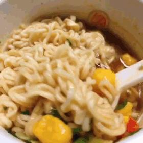 在办公室吃了10桶泡面，我哭了！|办公室泡面测评