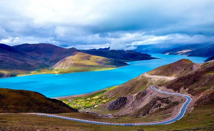 冬日的西藏才是人世间最美的天堂,西藏朝圣路上的美景