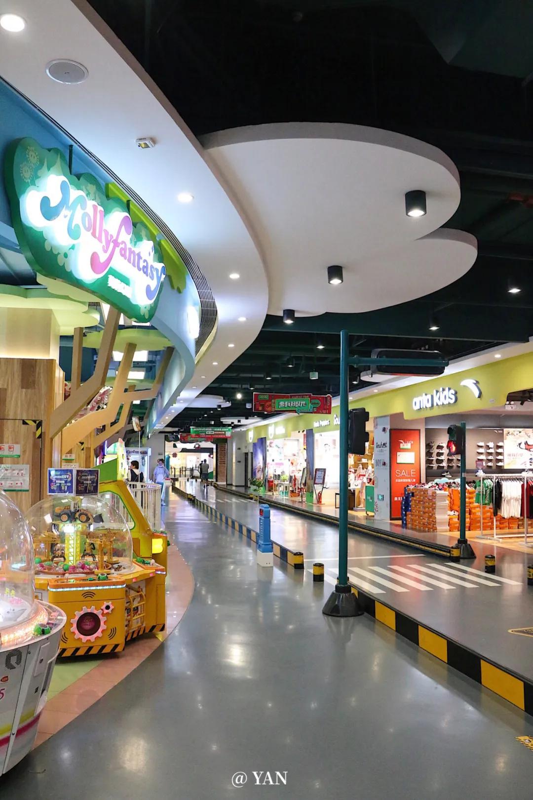 三日连逛三家奥莱,上海三个奥莱的特点