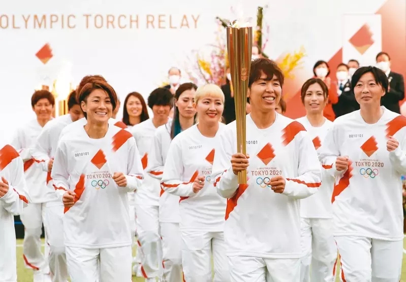 石原里美的最新消息,石原里美终点燃东京奥运圣火