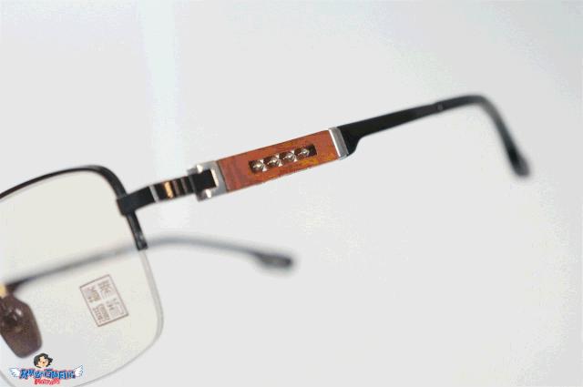 同样是眼镜工作室，凭什么这家值得朋友圈3000好友同时推荐？