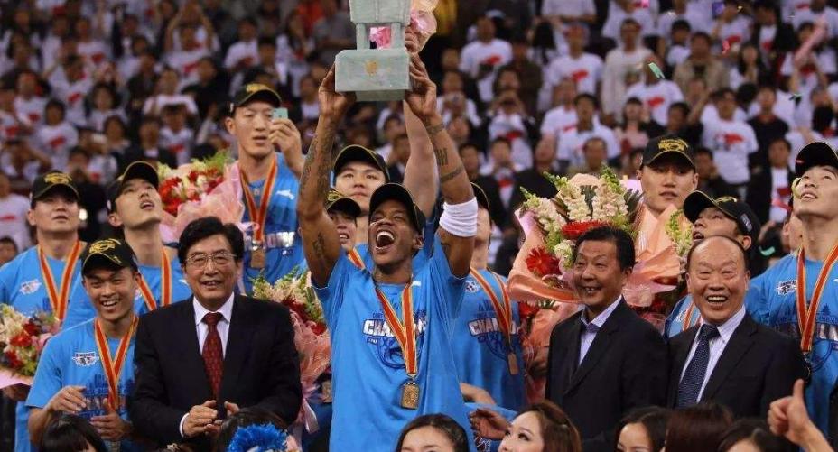 北控签约孙悦花了多少钱,北控男篮官宣孙悦正式退役