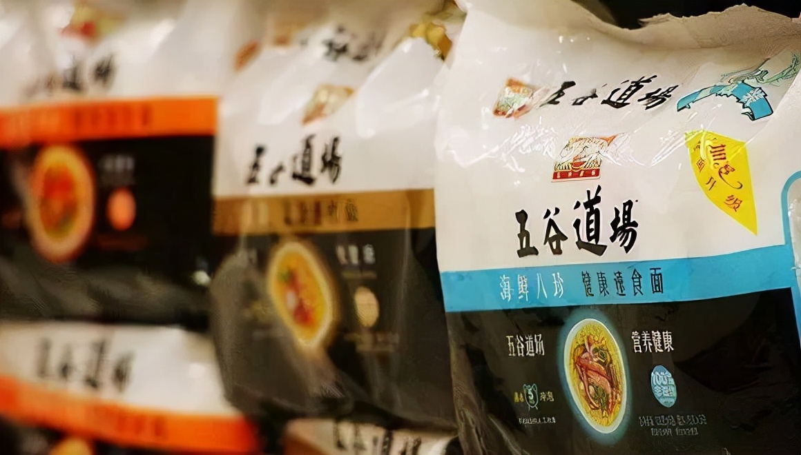 出道即是黑马,曾经卖到断货,五谷道场能借克明面业重新辉煌吗?