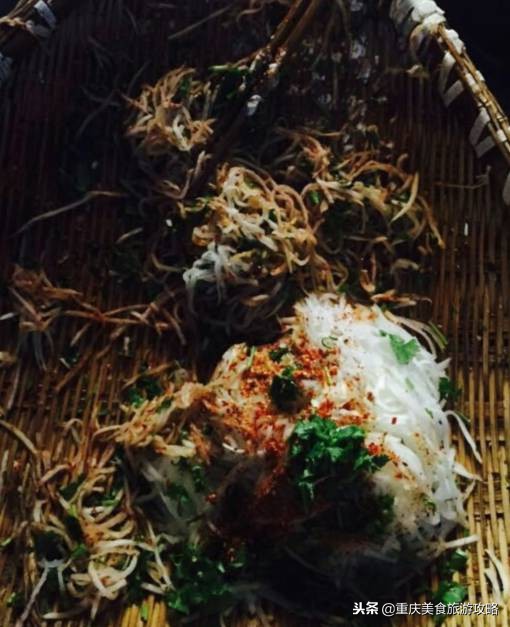 重庆渝北美食三角糕,重庆大坪美食推荐凉糕