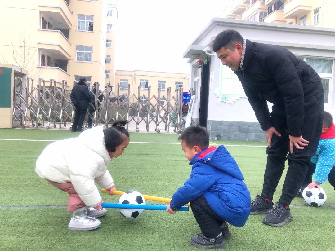 幼儿园足球展示活动方案,幼儿园足球展示活动