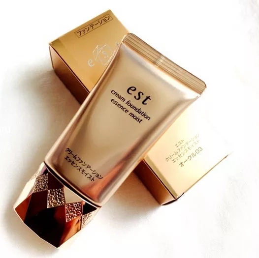 针对不同肤质如何选择粉底液,养肤型粉底液测评