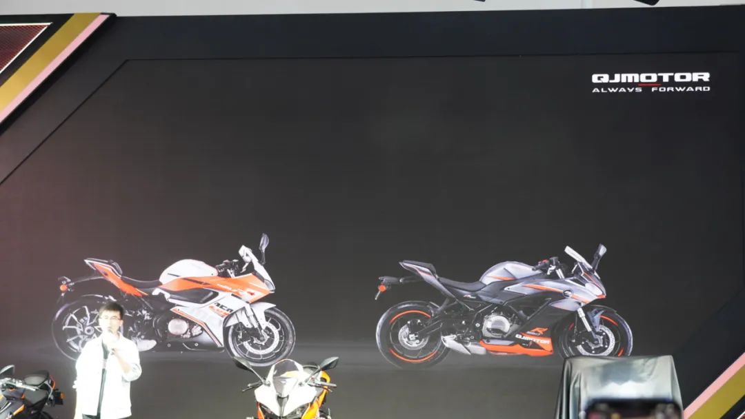 北京车展|赛250公布售价19999元/贝纳利黄巡5.98万,1200GT9.98万
