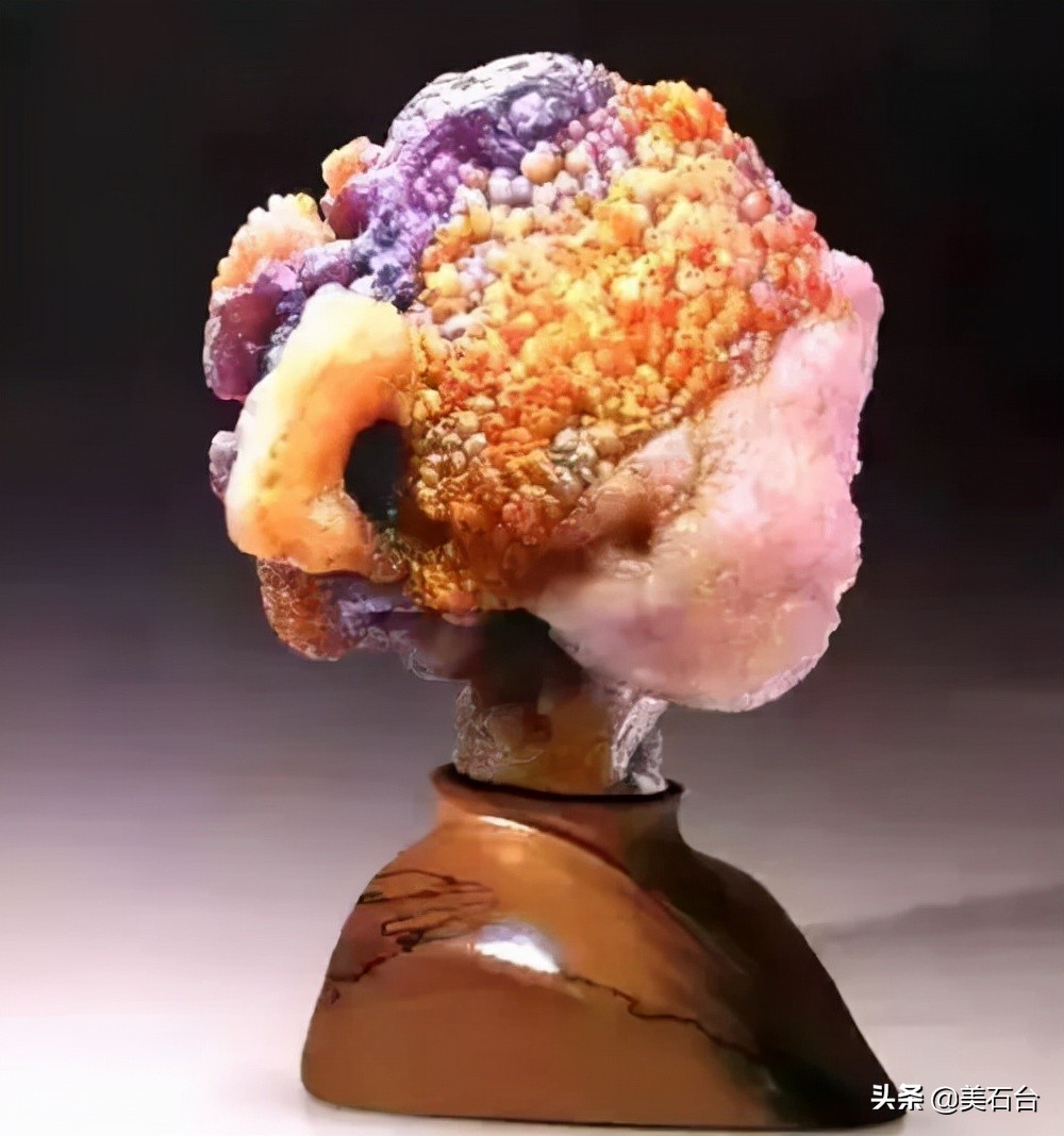 这块石头的形状像猴子是比喻句吗,这块像马云的奇石在你心里值多少