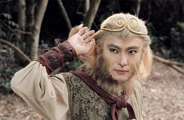 为钱反咬恩师,好友葬礼宣传新剧,六小龄童:完美诠释人如何变猴