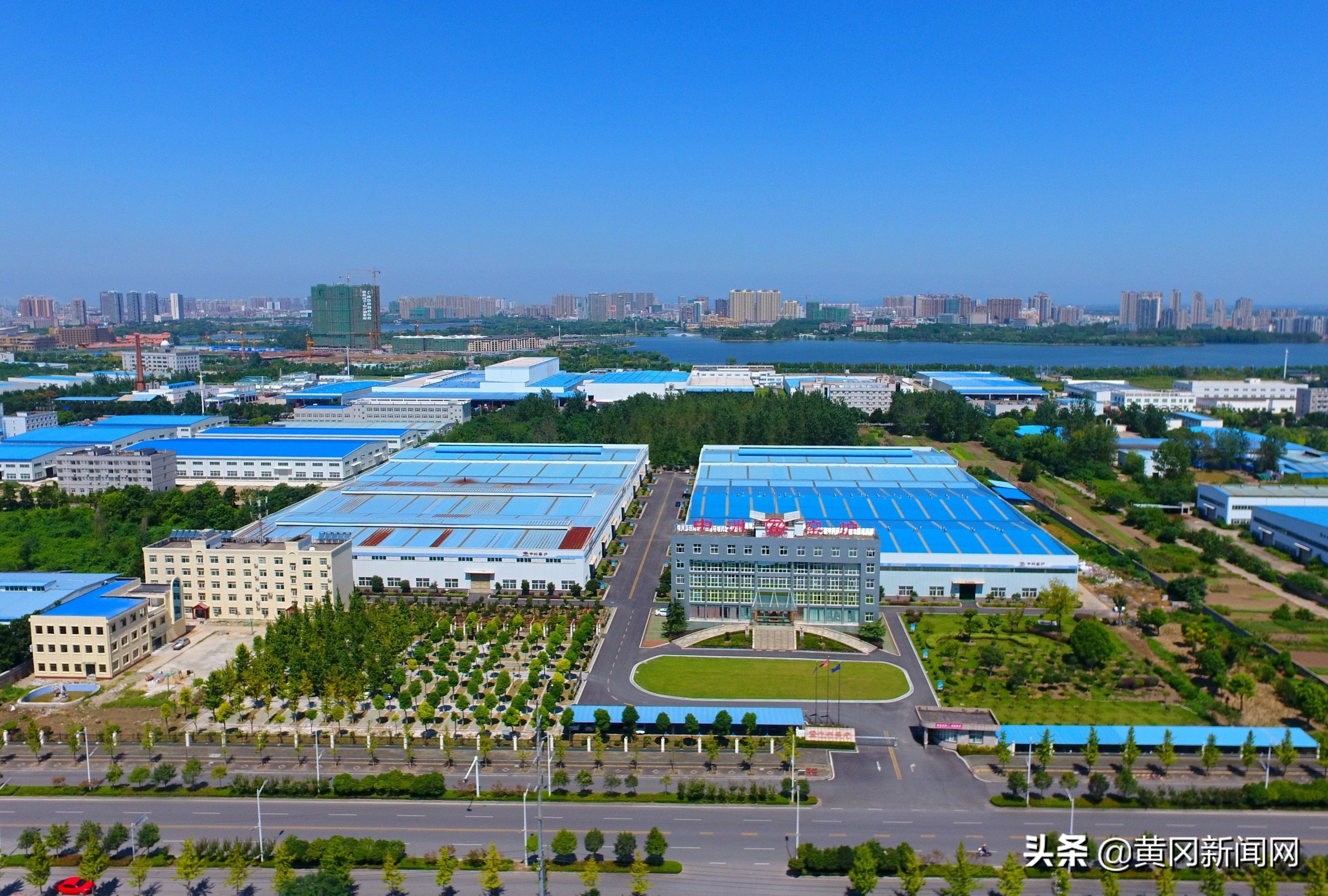 逐浪奋进立潮头——市华窑中洲窑炉有限公司发展之路走笔