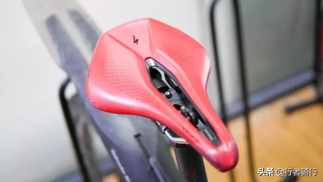 骑车屁股疼怎么解决挂什么科,骑车子屁股疼