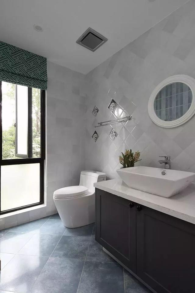 简约灰色地砖配什么沙发,简约的灰色地砖贴得真好看