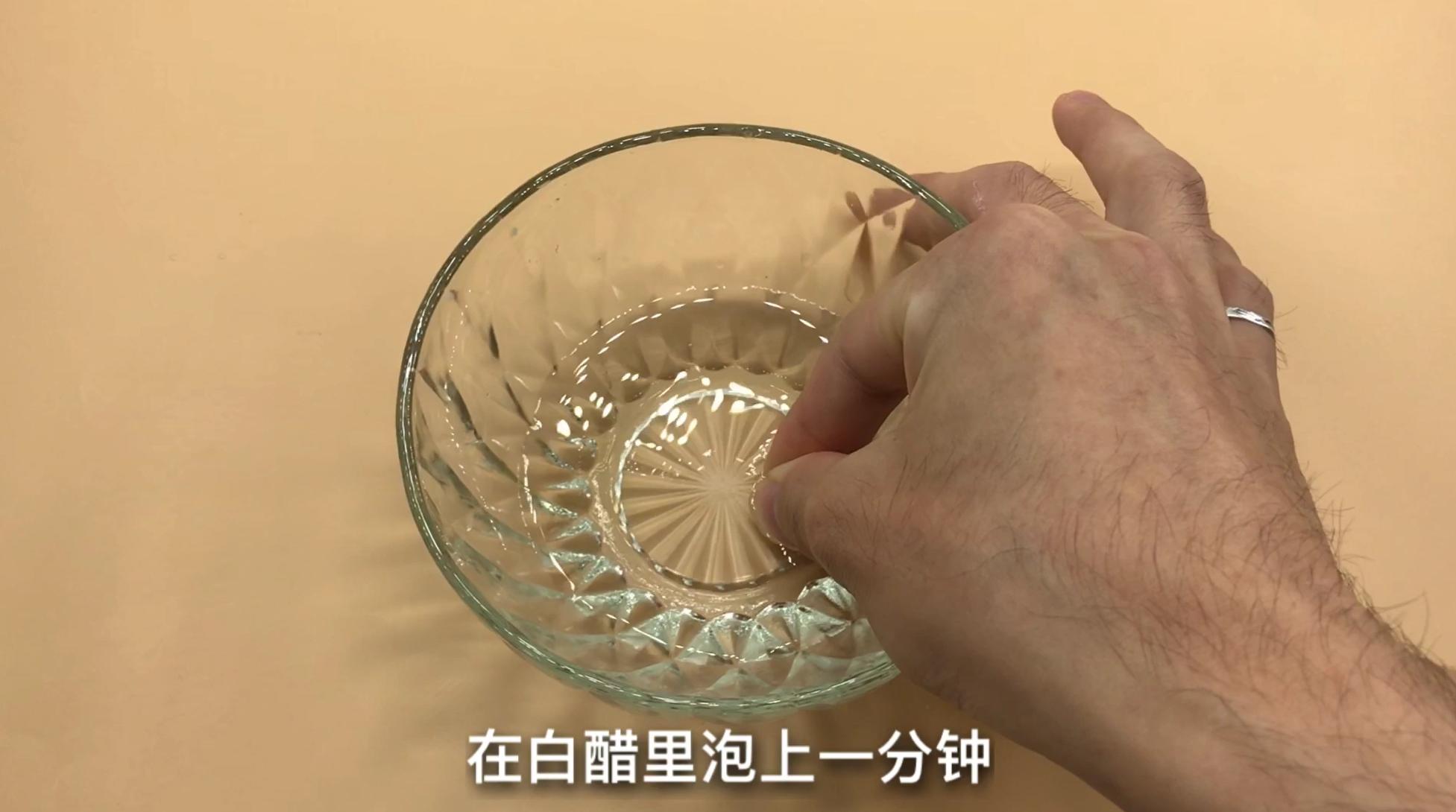 502把手指和木棍粘在一起怎么办,手指被502粘住再滴一滴502可以吗