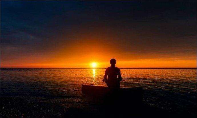 魔幻案例:出身医学世家,却靠求神拜佛来治疗痘痘