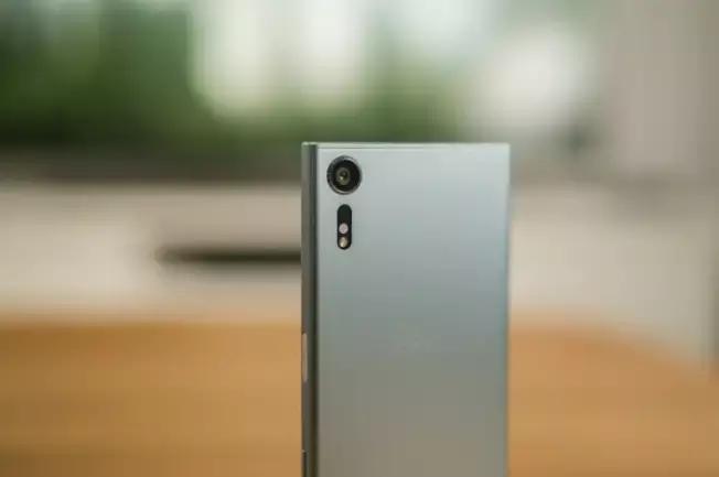 索尼xperiapro-i对比苹果13,索尼最新旗舰手机xperiaxz2