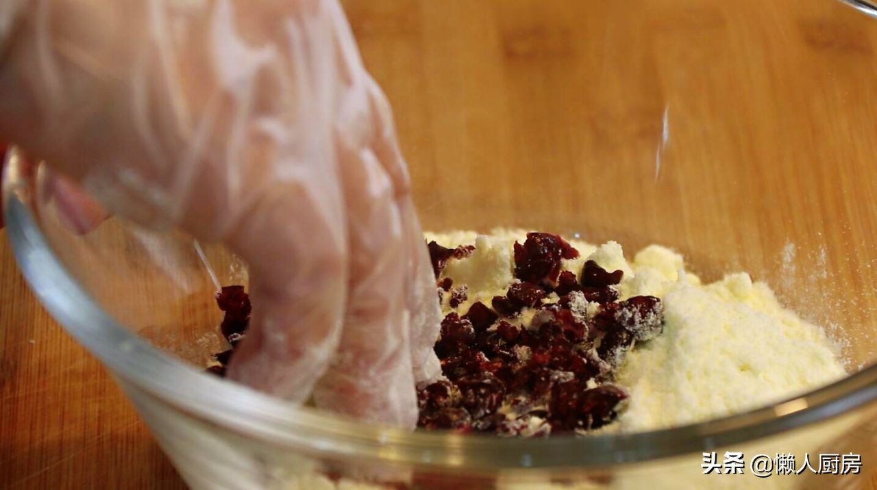 宝宝喝不完的奶粉能做什么好吃的,以前的奶粉不吃怎么转新奶粉